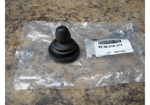 Кронштейн корпуса повітряного фільтра Renault 1.5 dci, 8200068473, 8200818374 *